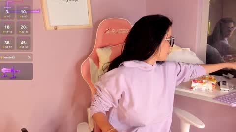 leila williams online show from 25, 1, 2025