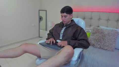 DAMIAN online show from 9, 1, 2025