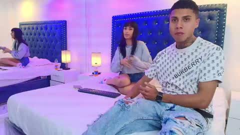 DAMIAN AND ROXANNE.  online show from 11, 9, 2025