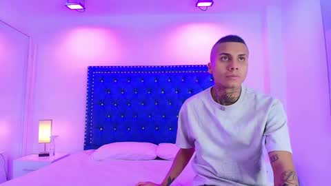 DAMIAN AND ROXANNE.  online show from 29, 11, 2025