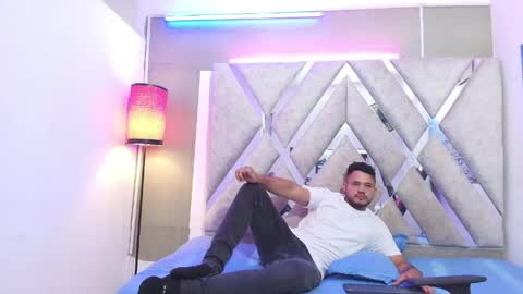 Snapshot of damian_lux69 chatting on 24, 5, 2026 DAMIAN LUX online show from 24, 5, 2026