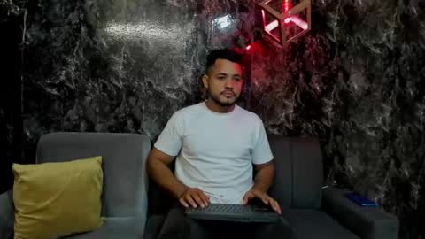 Snapshot of damian_lux69 chatting on 25, 5, 2026 DAMIAN LUX online show from 25, 5, 2026