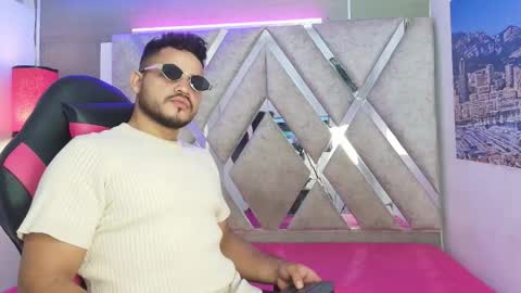 Snapshot of damian_lux69 chatting on 29, 5, 2026 DAMIAN LUX online show from 29, 5, 2026