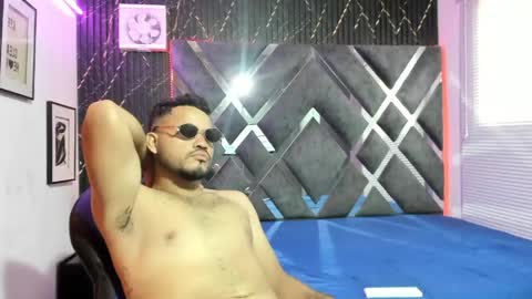 Snapshot of damian_lux69 chatting on 2, 6, 2026 DAMIAN LUX online show from 2, 6, 2026