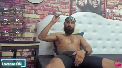Snapshot of damian_shakur chatting on 17, 1, 2026 damian_shakur online show from 17, 1, 2026