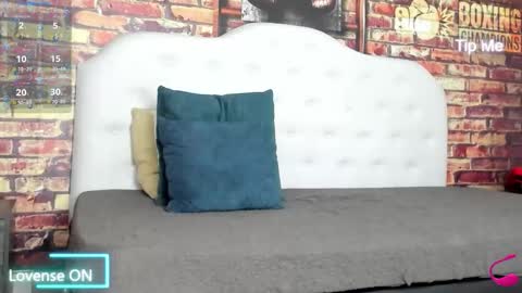 Snapshot of damian_shakur chatting on 2, 3, 2026 damian_shakur online show from 2, 3, 2026