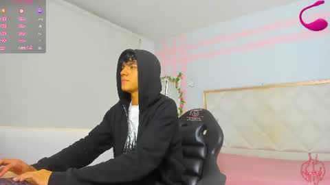 Snapshot of damian_tay1 chatting on 18, 7, 2026 damian_tay1 online show from 18, 7, 2026