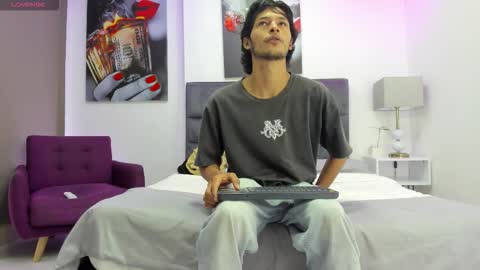 Snapshot of damian_vadim chatting on 17, 1, 2026 Damian Vadim online show from 17, 1, 2026