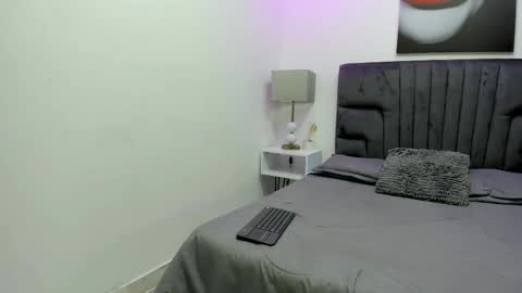 Snapshot of damian_vadim chatting on 6, 2, 2026 Damian Vadim online show from 6, 2, 2026