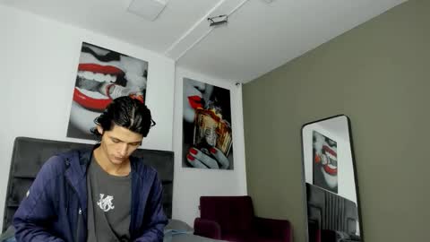 Snapshot of damian_vadim chatting on 7, 2, 2026 Damian Vadim online show from 7, 2, 2026