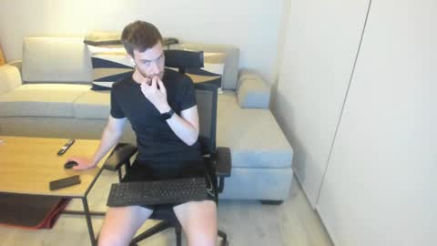 Snapshot of damiano007 chatting on 16, 2, 2025 CockandLoad online show from 16, 2, 2025