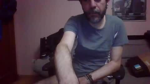 Snapshot of damianour chatting on 3, 2, 2026 damianour online show from 3, 2, 2026