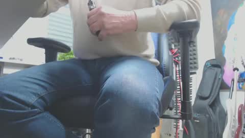 Snapshot of damien_000 chatting on 2, 12, 2024 Ray online show from 2, 12, 2024