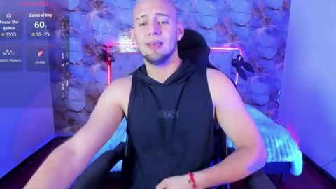 Snapshot of damon_baker0 chatting on 10, 7, 2026 Damon bakert online show from 10, 7, 2026