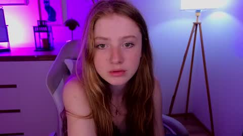 dan1ella_sun online show from 24, 6, 2026