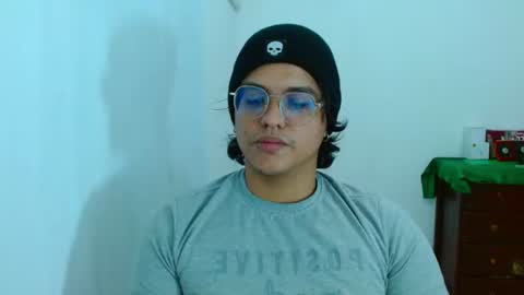 Snapshot of dan_blous chatting on 26, 6, 2026 Diane Blosson online show from 26, 6, 2026