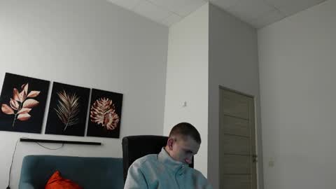 DAN ROADS online show from 8, 4, 2026