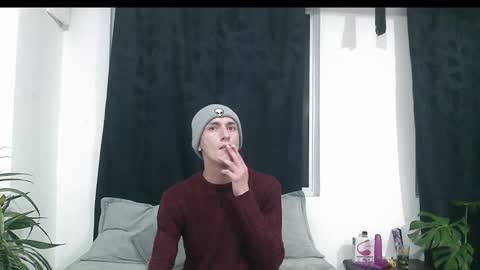 Snapshot of dan_yagami chatting on 30, 12, 2024 Dan and Noah online show from 30, 12, 2024