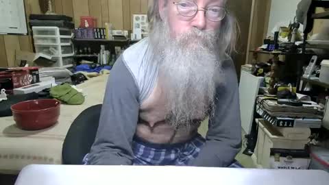 Snapshot of danagm chatting on 19, 12, 2024 Dana online show from 19, 12, 2024