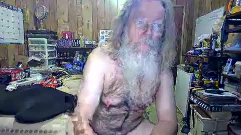 Snapshot of danagm chatting on 17, 1, 2025 Dana online show from 17, 1, 2025