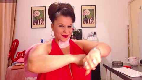 Snapshot of danahot4u chatting on 6, 5, 2026 dana online show from 6, 5, 2026