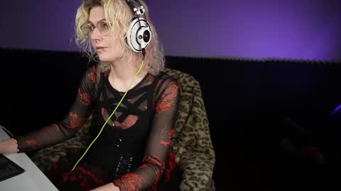 Snapshot of danger_bones chatting on 21, 9, 2025 Danger Bones online show from 21, 9, 2025