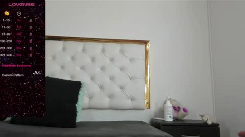 Snapshot of dani_ary chatting on 18, 1, 2025 DANI online show from 18, 1, 2025