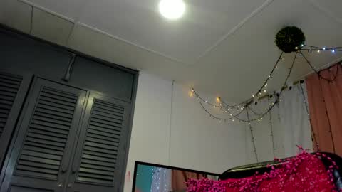 Snapshot of dani_lue chatting on 13, 12, 2024 dani_lue online show from 13, 12, 2024