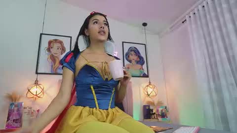 Snapshot of dani_parkerr chatting on 20, 6, 2026 online show from 20, 6, 2026