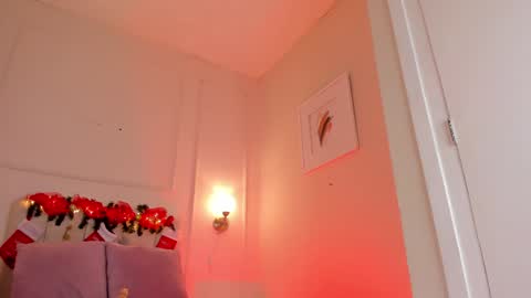 Snapshot of dani_skinny_ chatting on 4, 12, 2024 Hi I am Dani online show from 4, 12, 2024