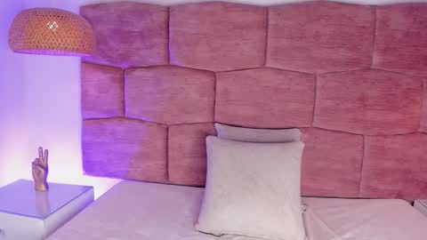   online show from 29, 11, 2025