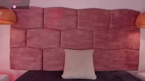   online show from 28, 3, 2026