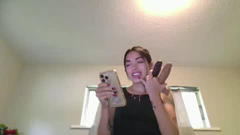 Snapshot of danidivina777 chatting on 8, 9, 2025 danidivina777 online show from 8, 9, 2025