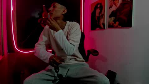 daniel_deluc77 online show from 21, 12, 2025