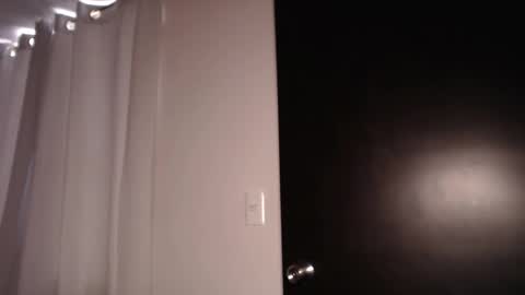 Snapshot of daniela_valencia chatting on 20, 11, 2025 Lucia online show from 20, 11, 2025