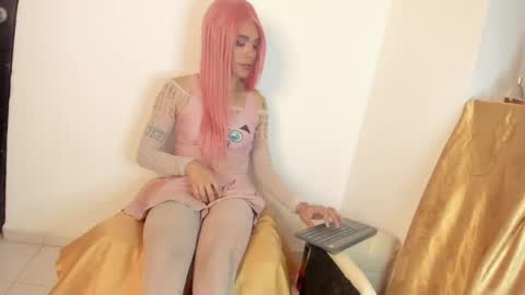 Snapshot of danielamay00 chatting on 18, 6, 2026 danielamay00 online show from 18, 6, 2026