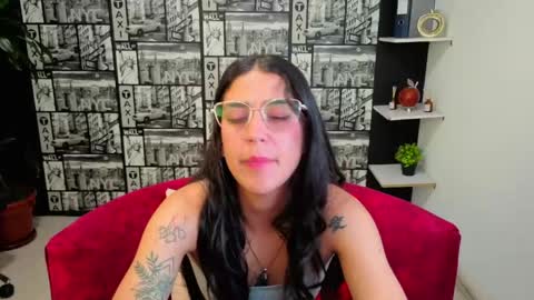 danielamonroe online show from 27, 5, 2026