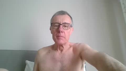 Snapshot of danielcoxone chatting on 12, 3, 2025 danielcoxone online show from 12, 3, 2025