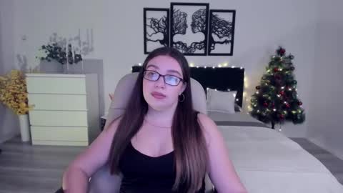 Daniella online show from 10, 12, 2024