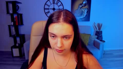 Daniella online show from 7, 10, 2025