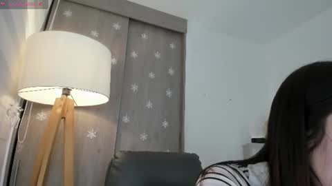 Danielle Rose online show from 1, 7, 2026