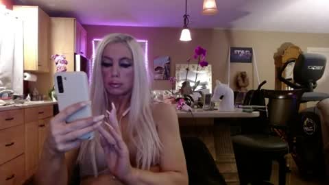 DanikaWhite69 online show from 24, 5, 2026