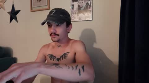 Snapshot of danilorenz0 chatting on 3, 6, 2026 Dani Lorenzo online show from 3, 6, 2026