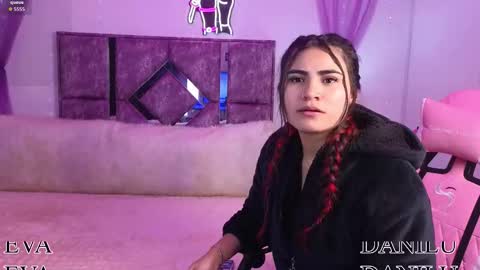 Danilu and Eva online show from 28, 11, 2025