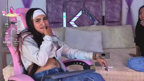 Snapshot of danilu_eva21 chatting on 22, 12, 2025 Danilu and Eva online show from 22, 12, 2025