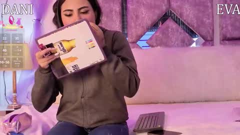 Snapshot of danilu_eva21 chatting on 22, 2, 2026 Danilu and Eva online show from 22, 2, 2026