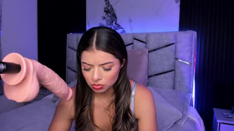 Snapshot of daniphoenixx chatting on 27, 1, 2025 Dani Phonenix online show from 27, 1, 2025