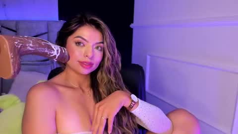 Snapshot of daniphoenixx chatting on 22, 2, 2025 Dani Phonenix online show from 22, 2, 2025