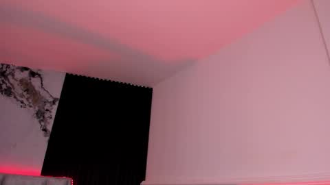 Snapshot of daniphoenixx chatting on 18, 9, 2025 Dani Phonenix online show from 18, 9, 2025