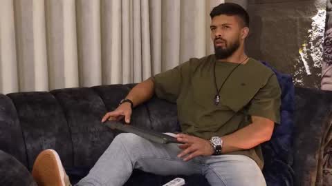 Dann saenz online show from 15, 11, 2025